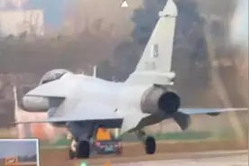 歼10C陆续交付巴铁，参加国庆阅兵不是梦！多亏换国产太行发动机图片