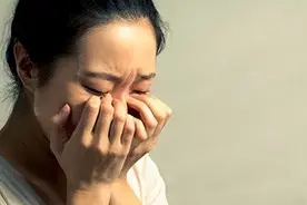 3个行为男性不要轻易做，会让女性子宫“受不了”，别太放纵自己图片