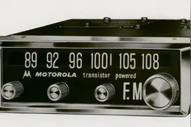 汽车收音机从AM到Apple，伴随着电子管、晶体管和数字技术的发展图片