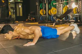 从日跑10公里到深蹲不离身：为啥越来越多人脱氧入铁？不再做有氧图片