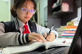 “新冠”被写入初中历史教材，128个字讲述3年，家长们五味杂陈图片