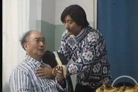 陈佩斯父子情：因银幕搭档成名，父中风相伴十年，童年却视父为敌图片