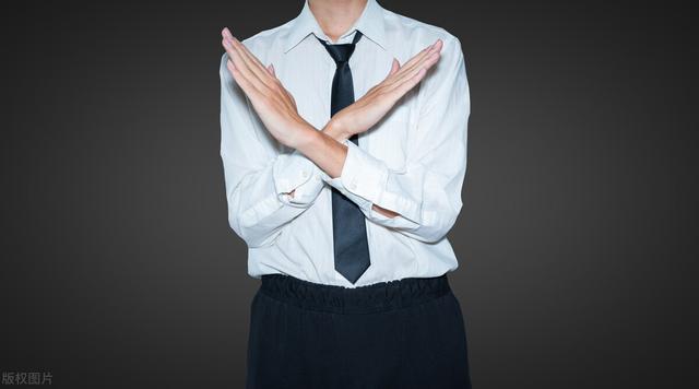 (怎样看出一个人的气场强大) - 冷求网