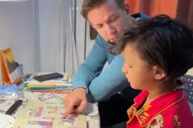 因为儿子英语差，外国老爸无力吐槽，“不好意思承认他是我儿子”图片