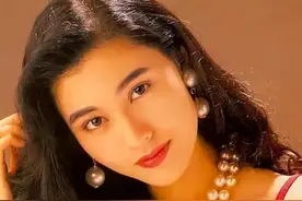 刘銮雄不真心想娶，李嘉欣也玩心眼，刘銮雄将计就计栓她10年不娶图片