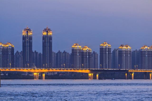 我国东北有望建设1个超大城市、3个特大城市，打造三大都市圈