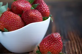 别人不喜欢你的时候，不妨听听莫言这句话，笑到最后的还是你自己图片