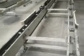 汽车生产车间链式输送线图片