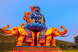 七大主题、150组大型花灯！太原古县城“花灯展”开始布展图片