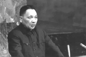 1984年中英谈判：香港记者挖坑设套，耿飚失言，邓小平罕见发火图片