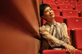 在一个单位工作三十多年，龚丽君以自己梦想中的方式度过了职业生涯图片