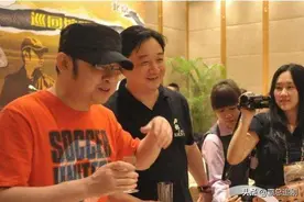 赵丽颖支持刀郎酒吧开业遭那英斥责，王思聪霸气怼回图片
