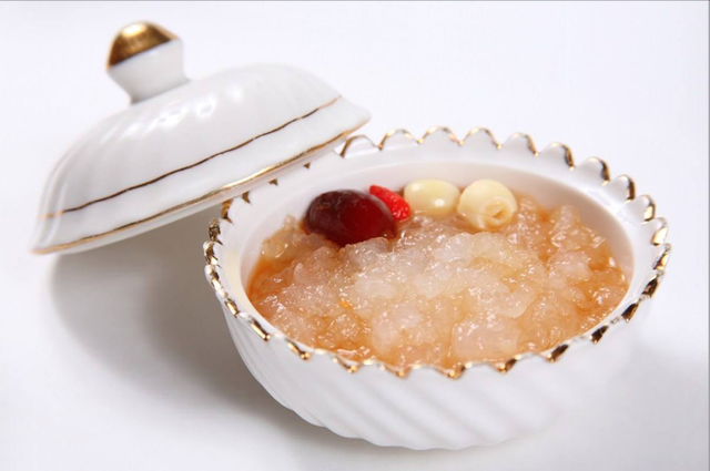 雪燕和燕窝的区别图片 2026年雪燕和燕窝的区别图片对比