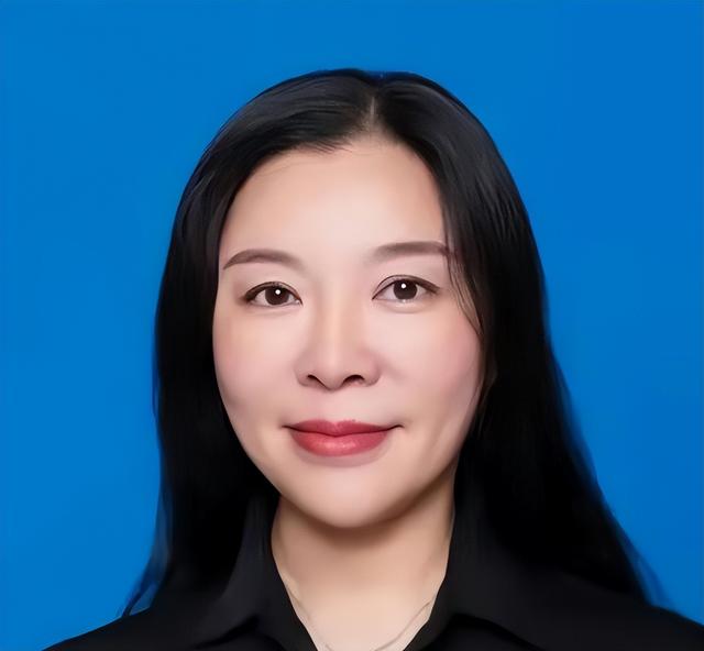 突发！6月21日，湖南省又有漂亮“母老虎”被查，各省共计4人落马