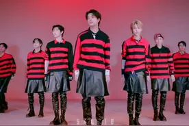 韩国时尚圈变味了？！男爱豆穿裙子亮相红毯？网友：比我穿还好看图片