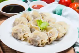 教你营养好吃的西葫芦猪肉饺子，简单好做，鲜香美味，孩子特喜欢图片