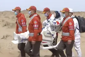 神十九推迟一天返回，为何3名航天员是被抬出来的？官方给出答案图片