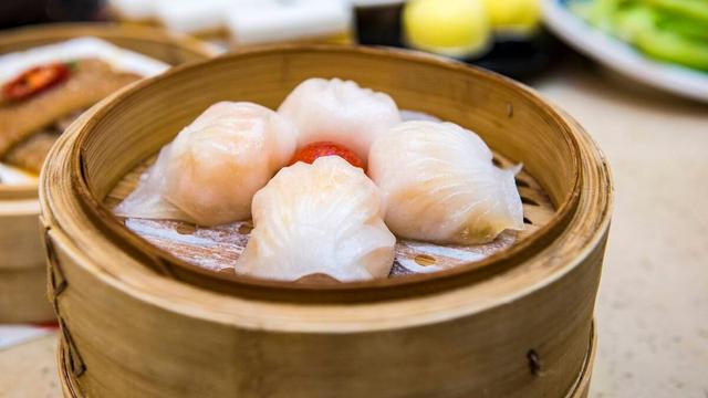 ����ʮ����ɫ��ʳ���Ǳ����˵���ͷ�ã���ɫ���㣬��Թ����֣�