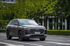 50万选购大六座豪华SUV，为什么首推奥迪Q6？图片
