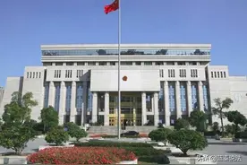 市政府：我们没有强拆，是施工队“误拆”！法院：判决市政府担责图片