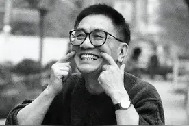 同是香港填词人，黄霑与卢国沾倍受国人推崇，林夕却遭到网友抵制图片