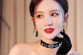 张萌惊艳写真照图片