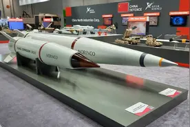 220公里射程封锁海峡，中国远火扎根中东，17亿美元订单只是开始图片