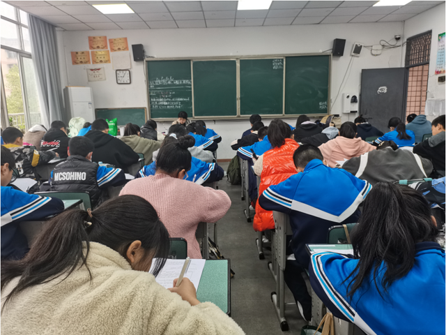 四川省民生研究会新媒体中心-官网