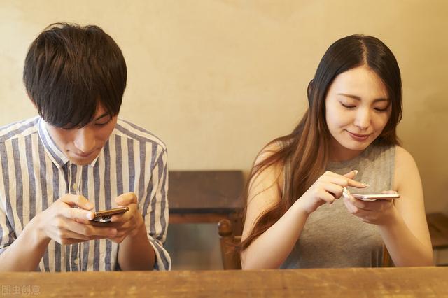 与异性聊天,如何高情商回应,教你两招