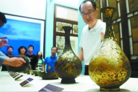 河南农民挖到2亿文物，拒绝贩卖，上交故宫，故宫是如何回报他的图片