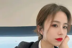 一房地产销售晒工资！年薪近四十万，让人有点意外图片