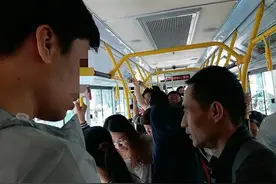 公交历险记—发生在公交车上的故事图片