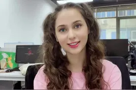 外国美女捡来的爱情图片