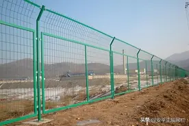 高速公路护栏网报价（高速公路护栏网价格多少钱）图片