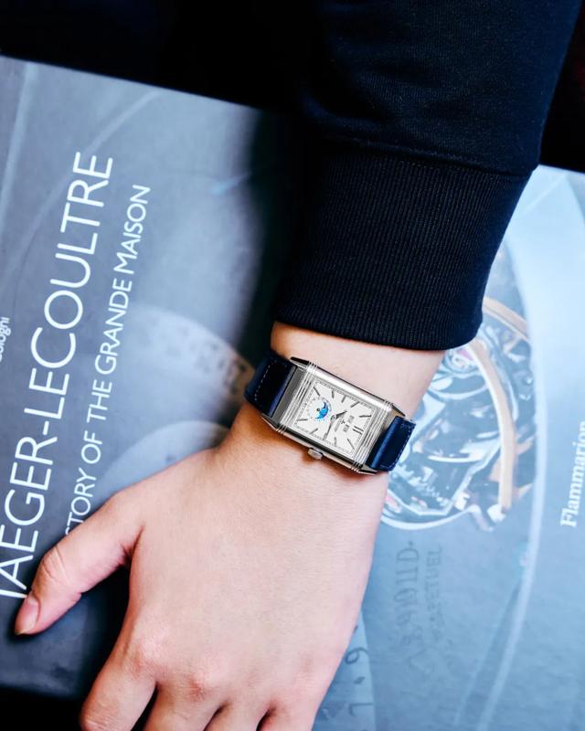 ���ҷ�ת�ļ�ֵ�����