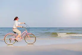 女人真心爱过一个男人，断联后，往往会变成这个样子图片