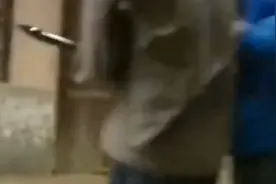 妻子外出打工，给丈夫买房买车，分居多年，婆婆给丈夫找了女朋友图片