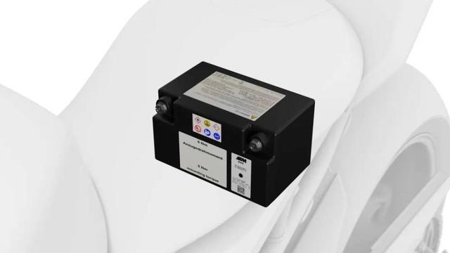 新款宝马公升级跑车S 1000 RR欧洲发布 加装空力套件/动力小涨