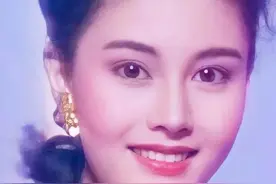 曾经是最美的港姐李嘉欣，颜值美炸，身姿迷人的写真照图片