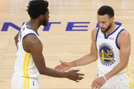 枫叶乔丹！勇士全队盛赞维金斯，维金斯谦逊发声，克莱为库里打气图片