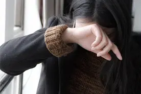 经常头晕，去神经内科查却啥事没有？去耳鼻喉科看看，或许有答案图片