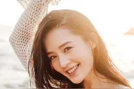 “笨蛋美人”李沁：与杨洋合影十指紧扣，被王大陆冒犯却不敢反抗图片