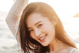 “笨蛋美人”李沁：与杨洋合影十指紧扣，被王大陆冒犯却不敢反抗图片