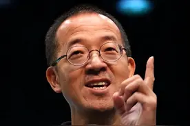 62岁的俞敏洪，输的可谓是一点都不冤，董宇辉已经对他仁至义尽了图片