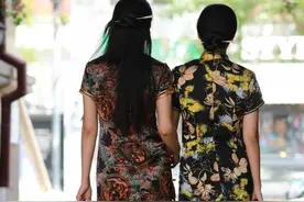 男老师穿旗袍图片