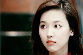 61岁“咆哮帝”马景涛疑再婚，小21岁前妻吴佳尼或成最大赢家！图片