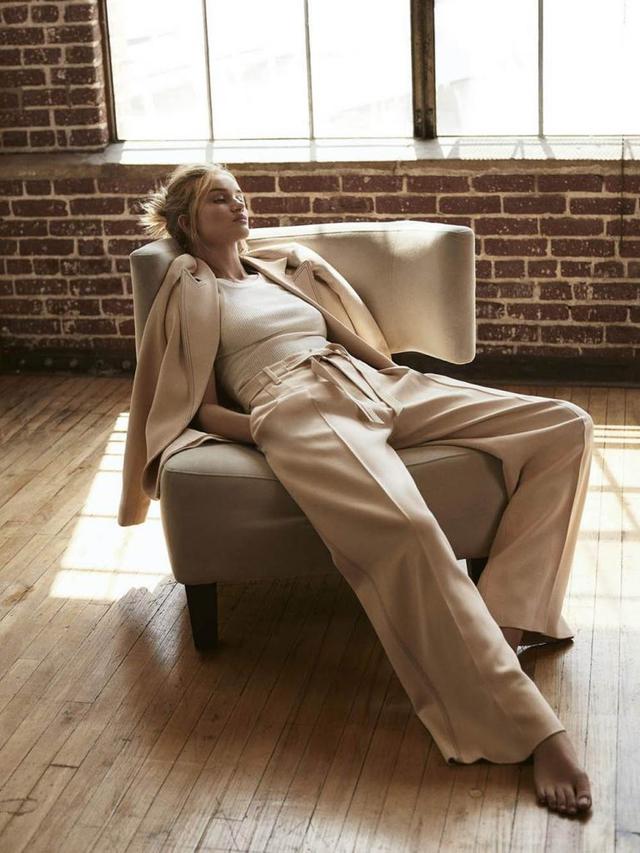 超模罗茜汉丁顿写真(英国顶级模特罗茜·汉丁顿(rosie huntington)