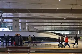 郑州铁路明起恢复开行这些列车，郑州东站、郑州车站均可在站内便捷换乘图片