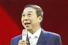 除了三姨，冯巩还有个更牛的母亲图片