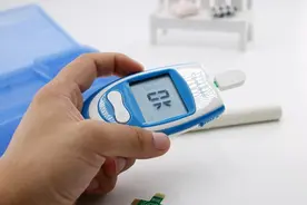 血糖仪测出血糖高16.6，用药两天后，却因低血糖送医，是咋回事？图片